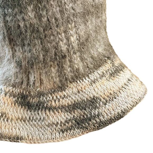 Fuzzy Beanie Hat Wool Angora Gray Marled Winter EUC - Picture 2 of 6